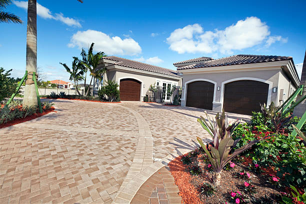 Best Decorative Driveway Pavers  in Edinburg, IL